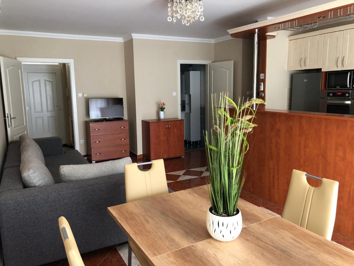 Alina Apartmanok Hajdúszoboszló المظهر الخارجي الصورة