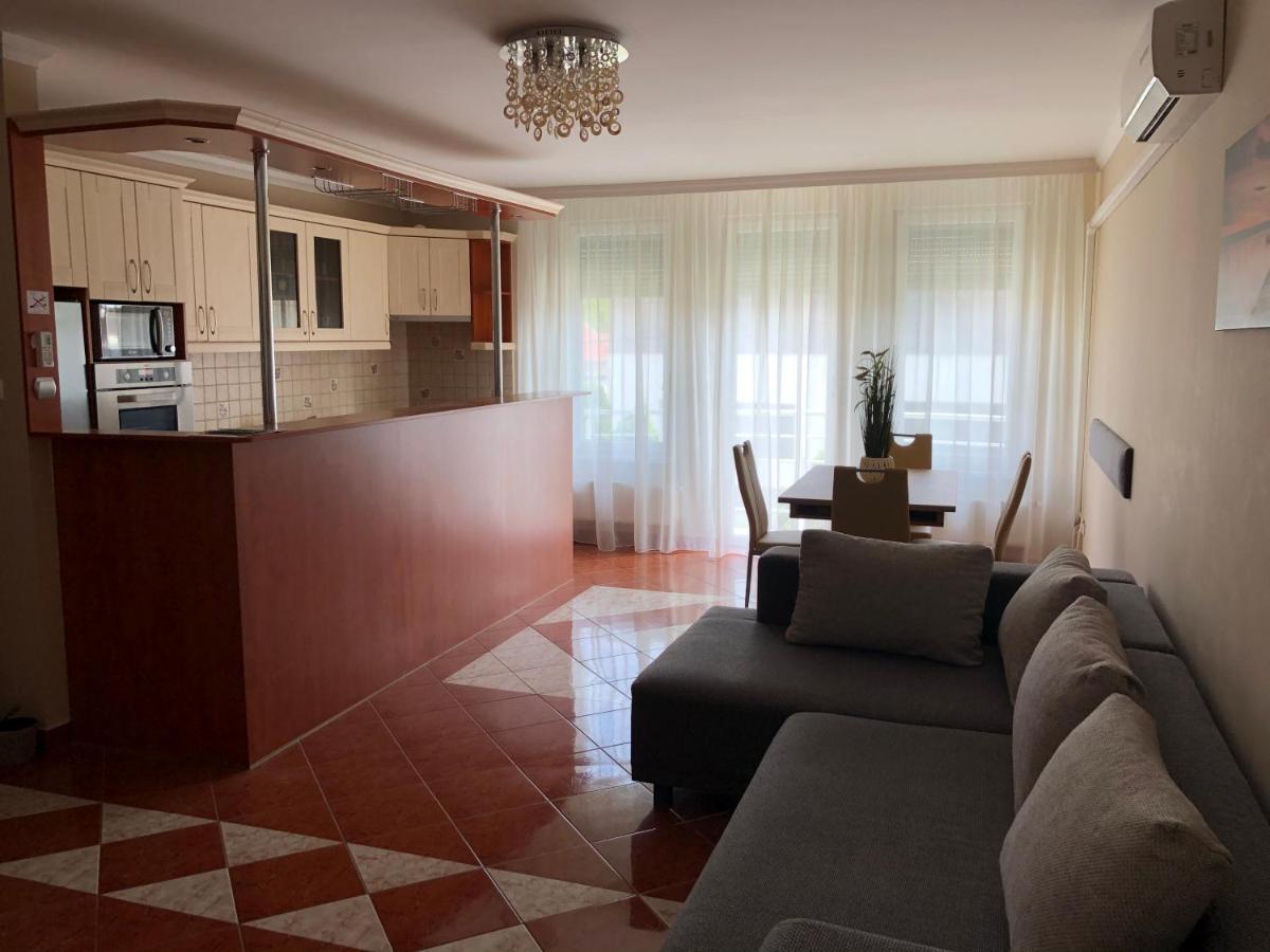 Alina Apartmanok Hajdúszoboszló المظهر الخارجي الصورة