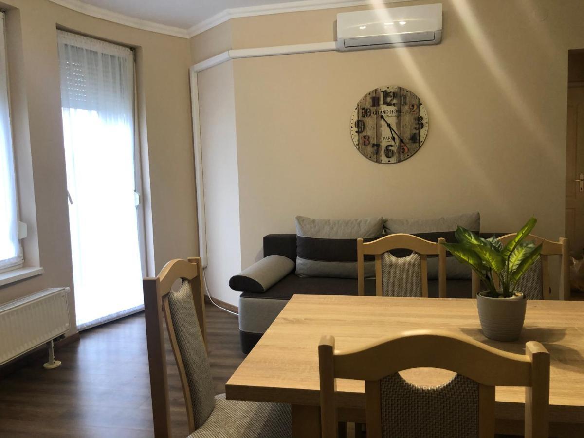 Alina Apartmanok Hajdúszoboszló المظهر الخارجي الصورة