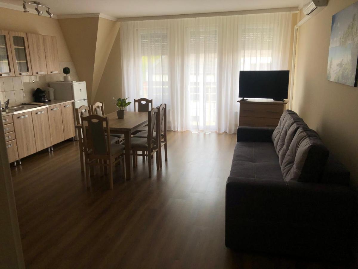 Alina Apartmanok Hajdúszoboszló المظهر الخارجي الصورة