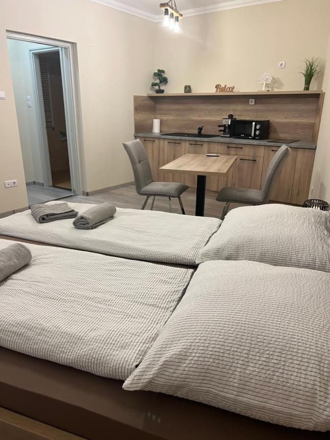 Alina Apartmanok Hajdúszoboszló المظهر الخارجي الصورة