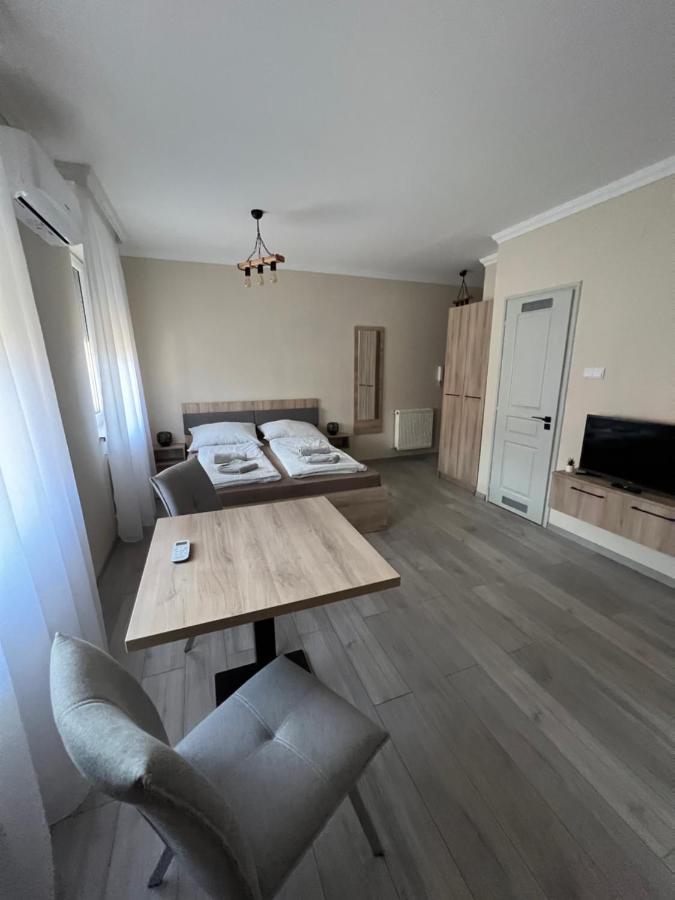 Alina Apartmanok Hajdúszoboszló المظهر الخارجي الصورة