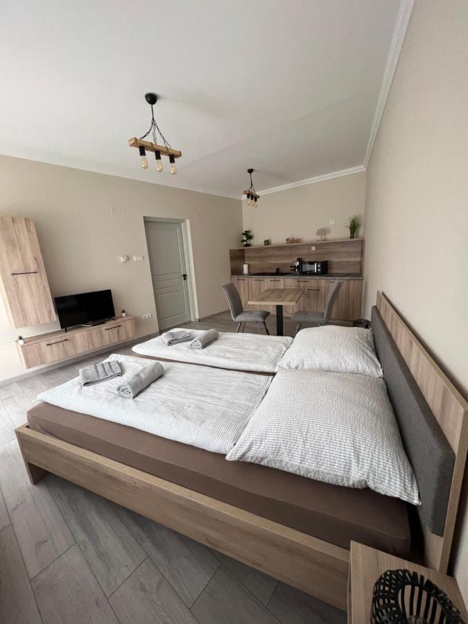 Alina Apartmanok Hajdúszoboszló المظهر الخارجي الصورة