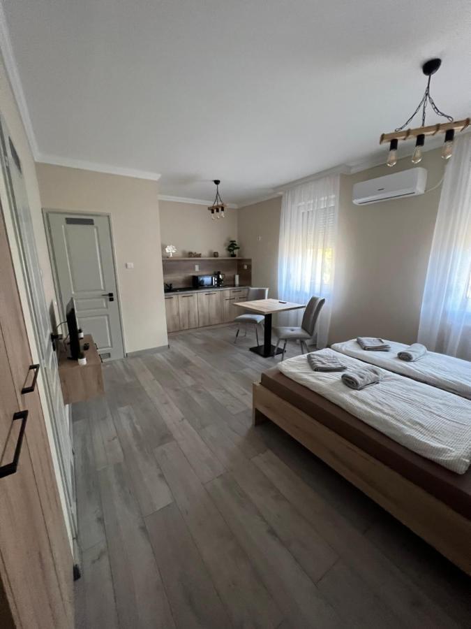 Alina Apartmanok Hajdúszoboszló المظهر الخارجي الصورة